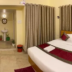  Bed & Breakfast Shankar Vilaas -a Boutique Forigners Choice Near Ghats And Temples